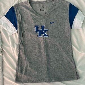 V neck Kentucky shirt